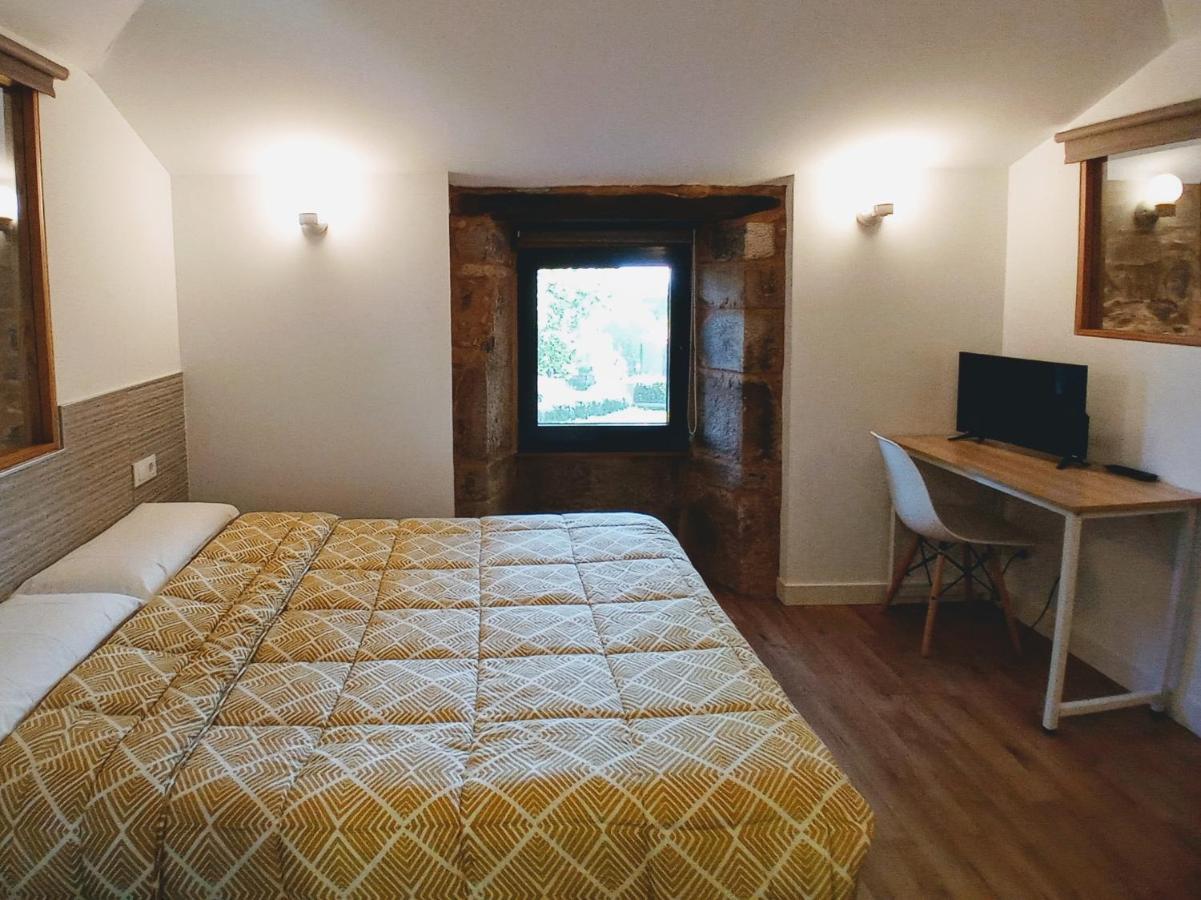 Albergue A Toqueira ปาลัสเดเรย์ ภายนอก รูปภาพ